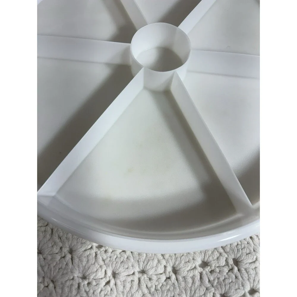 Tupperware 405-2 Party Susan Divided Relish Veggie Tray Lid 224-11 Vintage